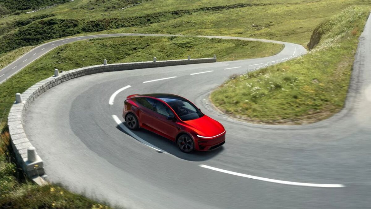 Tesla Y Juniper Performance - 2025