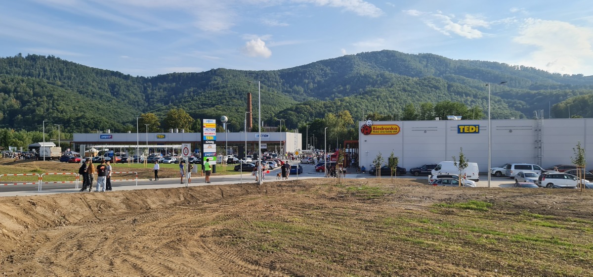 Nove obchodne centrum OC Point Revuca