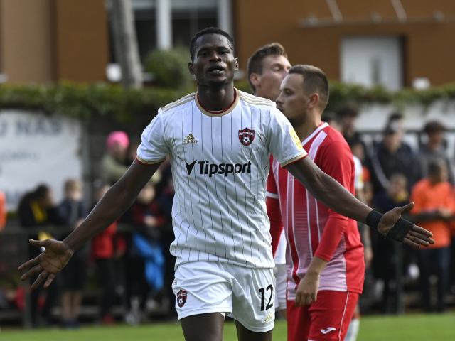 SR futbal 3. kolo SP Trnava Taiwo
