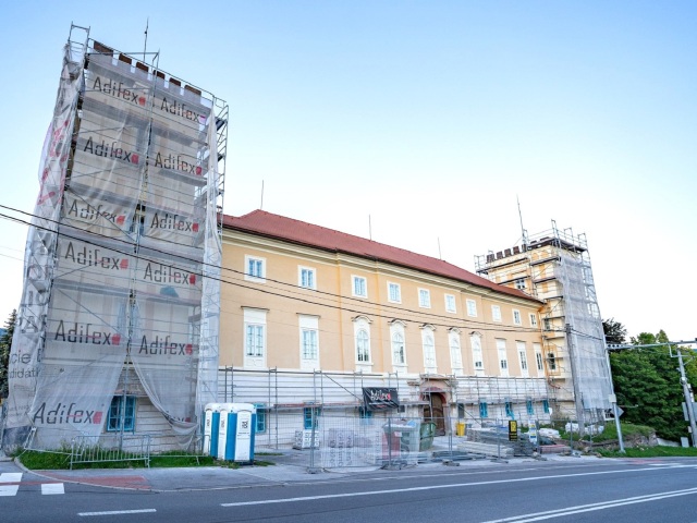 kaštieľ, Žiar nad Hronom