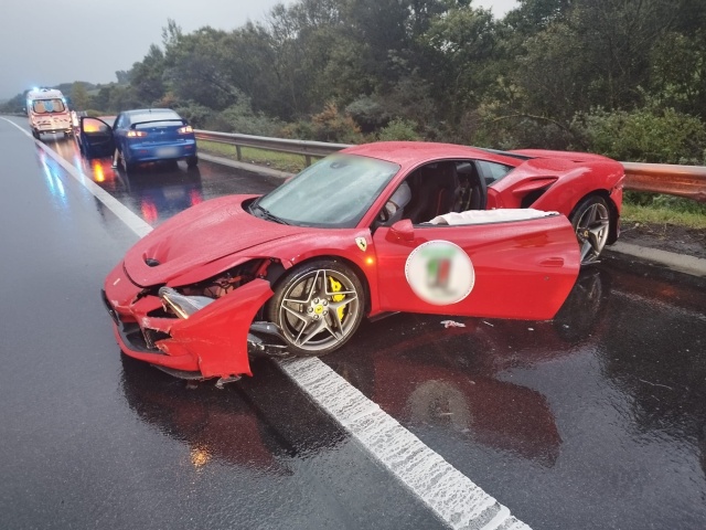 nehoda ferrari