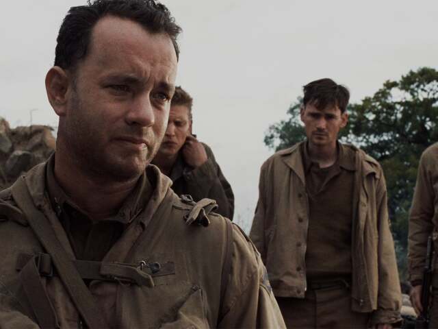 Tom Hanks vo filme Zachráňte vojaka Ryana