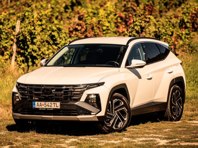 Hyundai Tucson PHEV 4x4 - test 2025