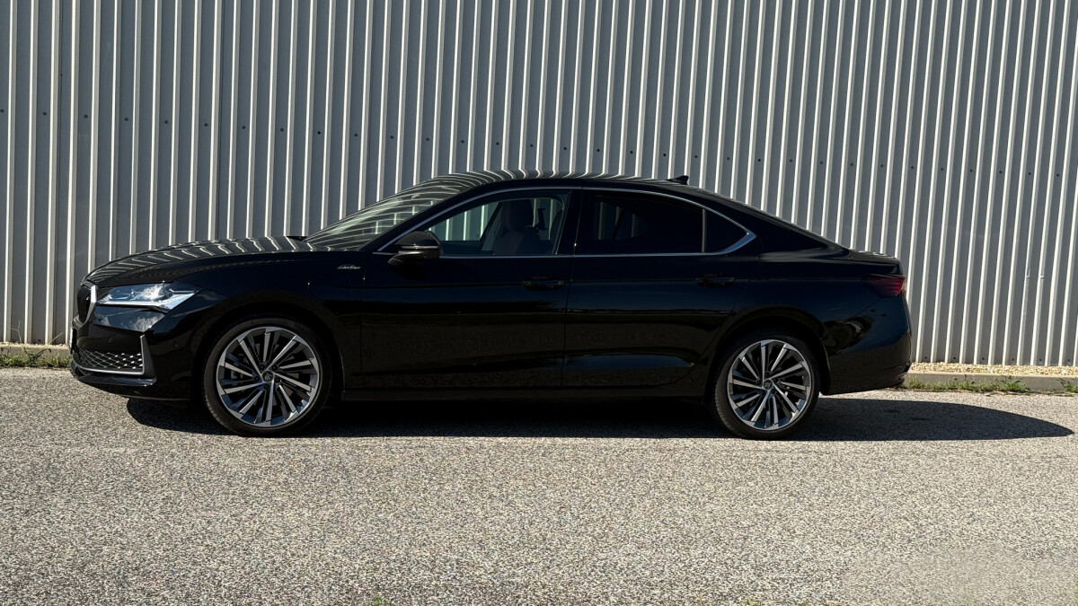 Škoda Superb L&K 1.5 TSI iV (2025)