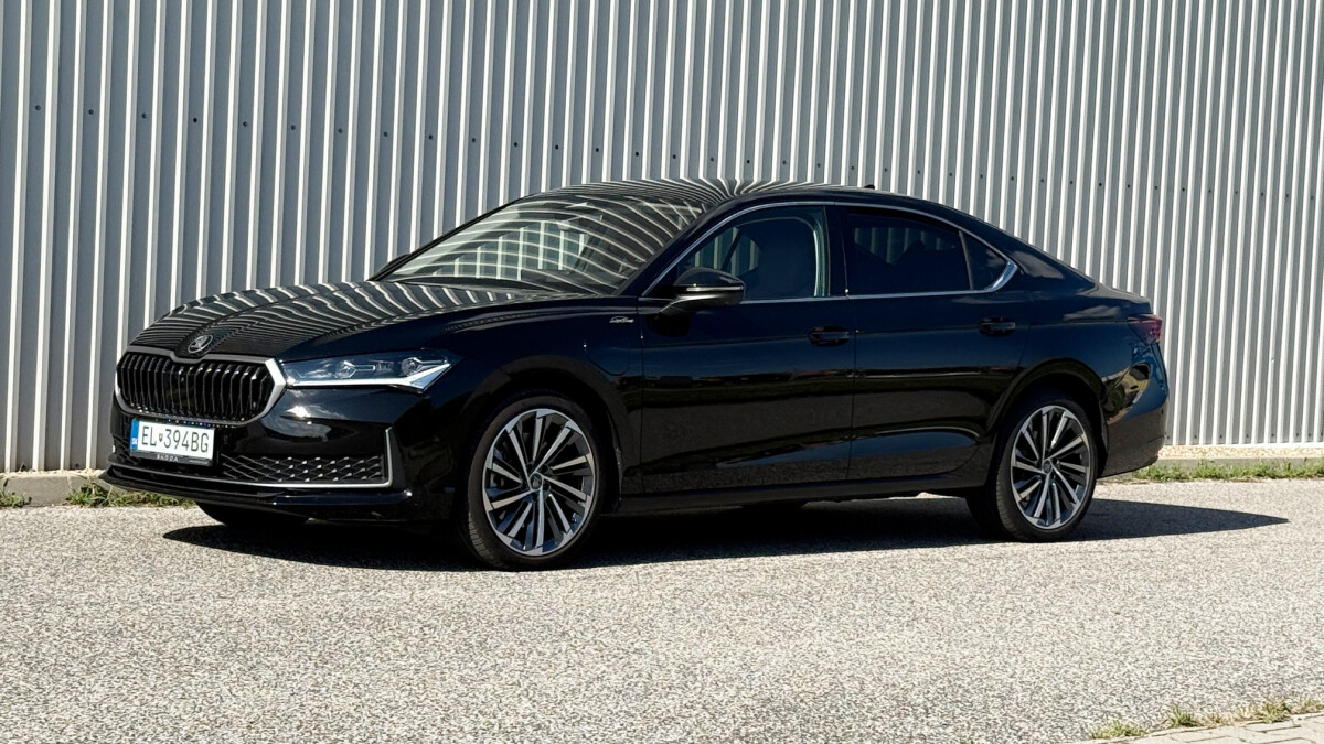 Škoda Superb L&K 1.5 TSI iV (2025)