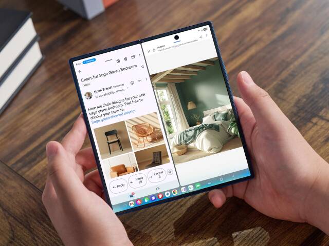 026-lifestyle-galaxy-zfold7-blueshadowjpg
