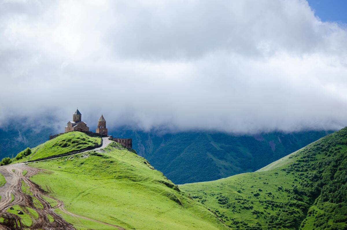 Kazbegi, Gruzínsko, Kaukaz, hory