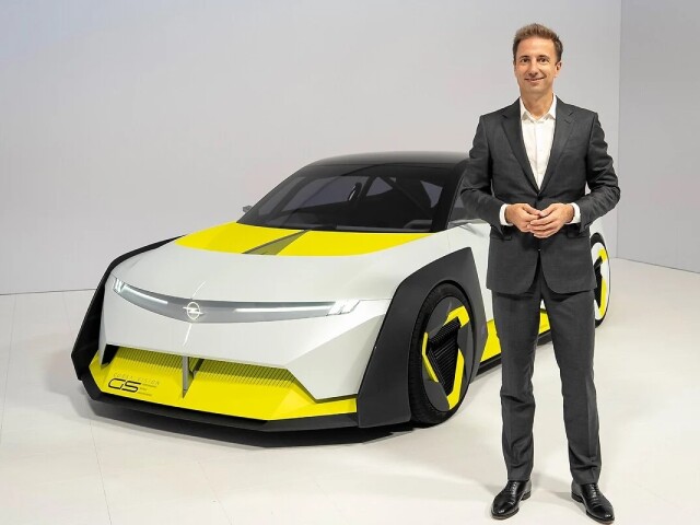 Florian Huettl