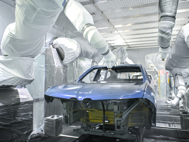 P90617985 high Res bmw-group-plant-debr