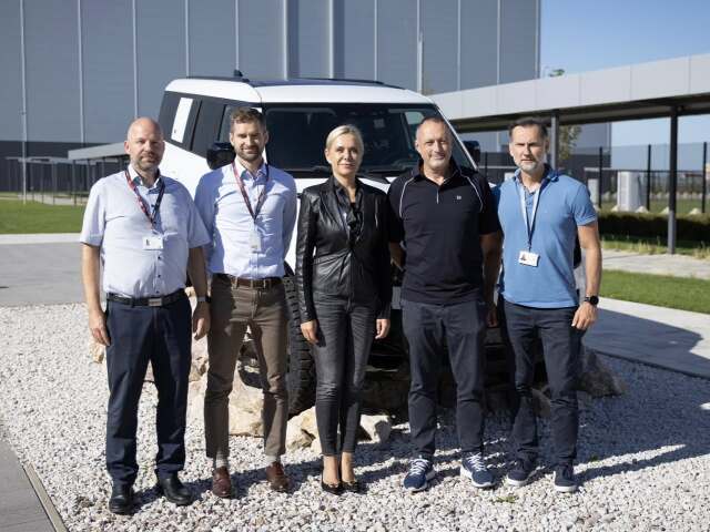 Ministerka Denisa Saková navštívala automobilku Jaguar Land Rover