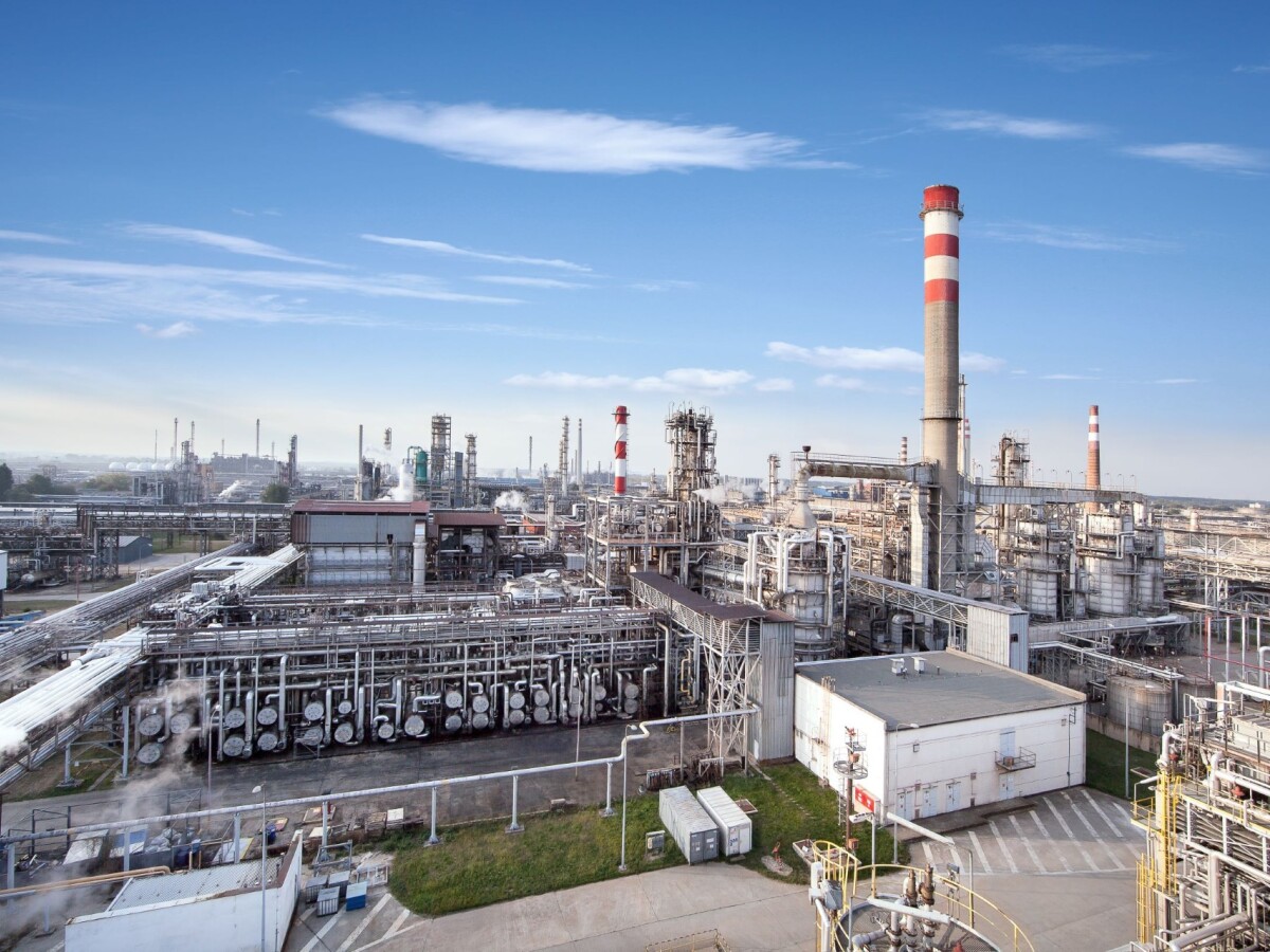 l Slovnaft refinery small