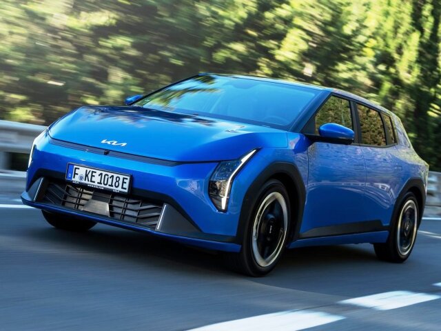 Kia EV4 Hatchback - 2025