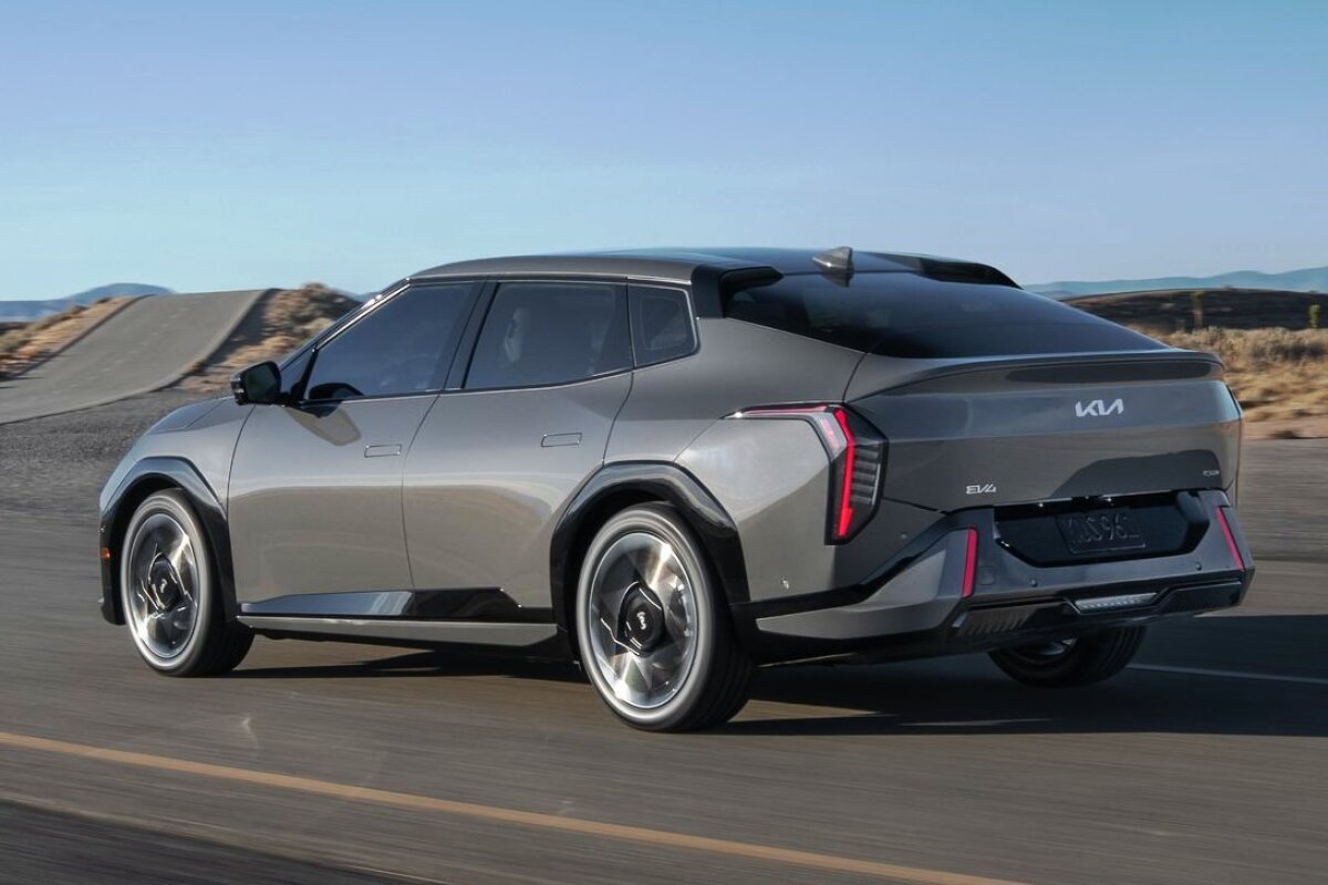 Kia EV4 Fastback - 2025