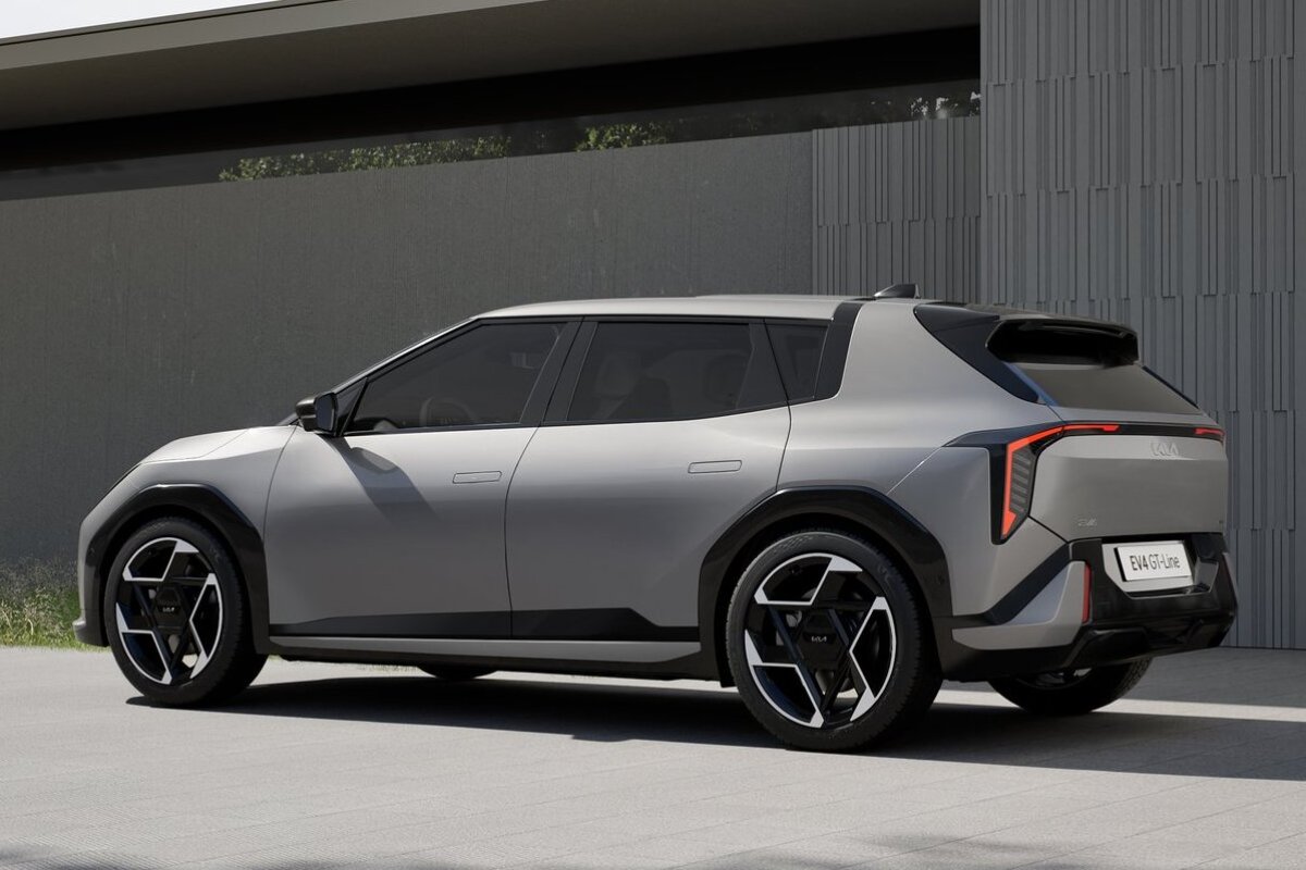 Kia EV4 Hatchback - 2025