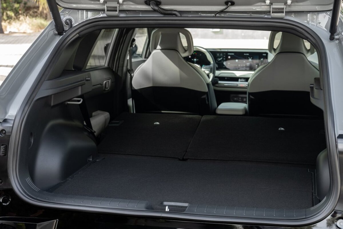 Kia EV4 Hatchback - 2025