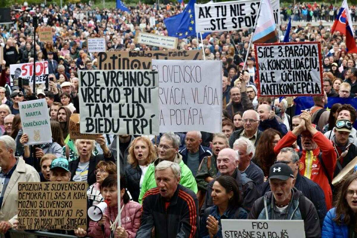 protest, konsolidácia, bratislava