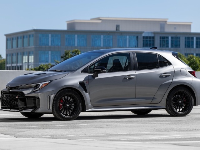 Toyota GR Corolla 2026 1