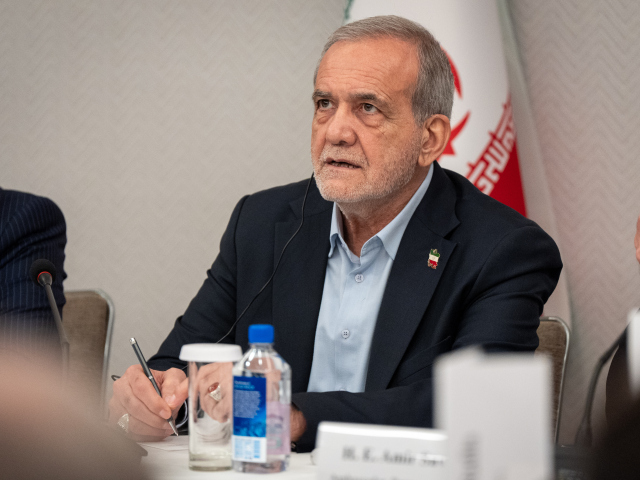 Iránsky prezident Masúd Pezeškiján