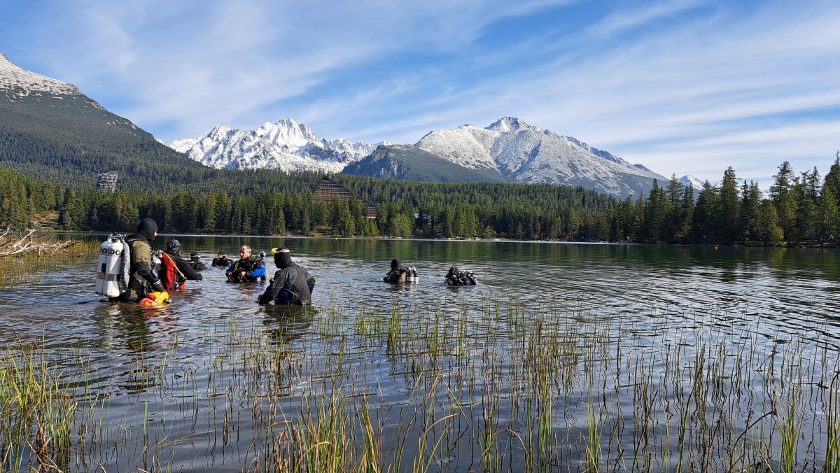 Čistenie / Potápači / Štrbské pleso /