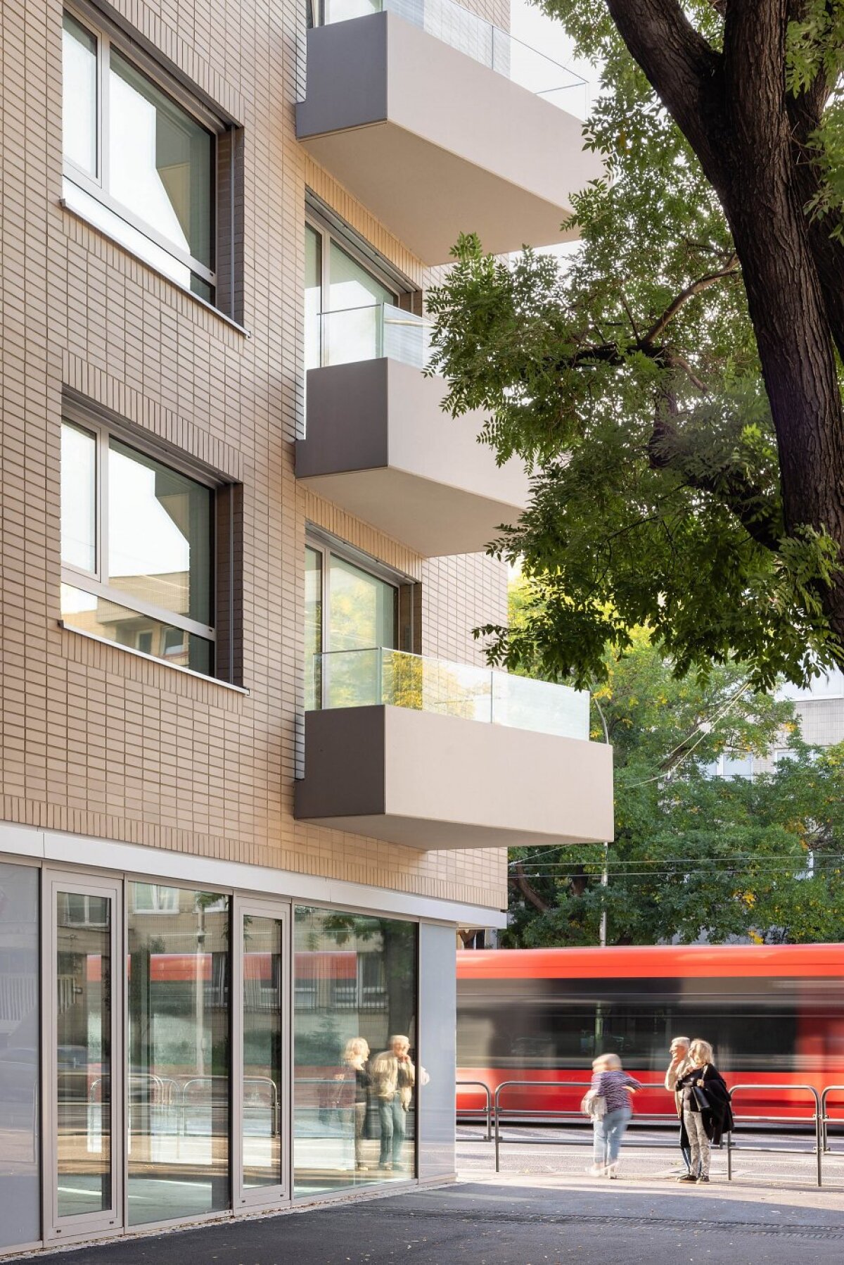 nova vajnorska Matej Hakar 5