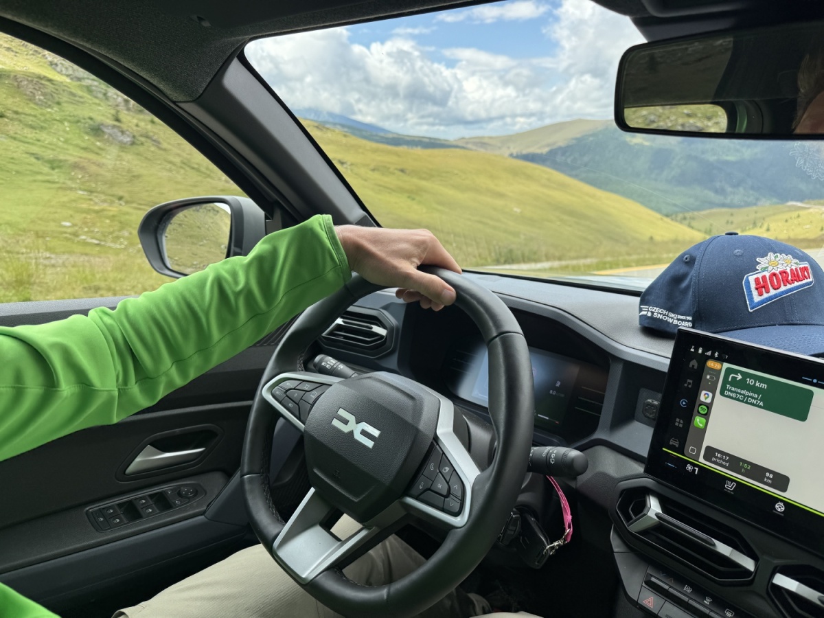 Transfăgărășan a Transalpina s Dacia Duster - 2025