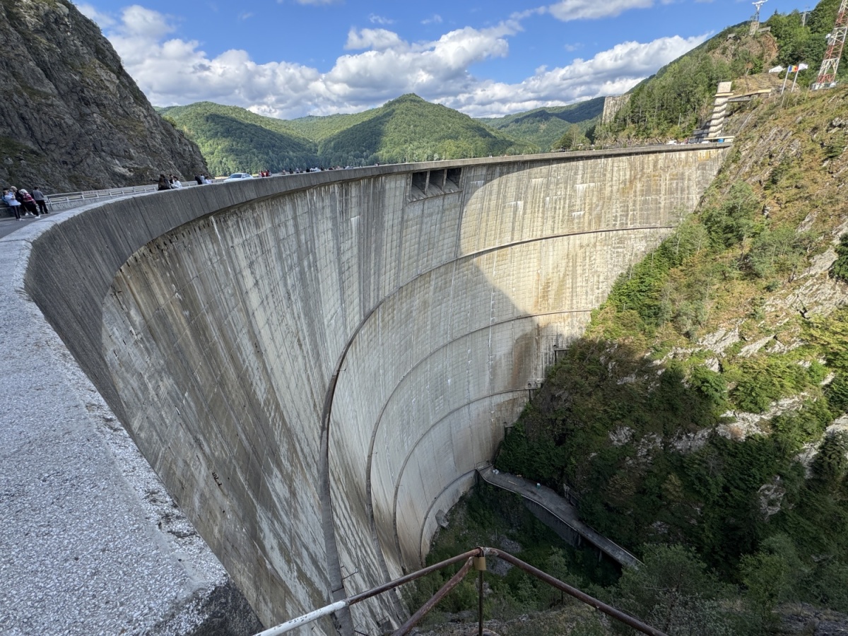 Transfăgărășan a Transalpina s Dacia Duster - 2025