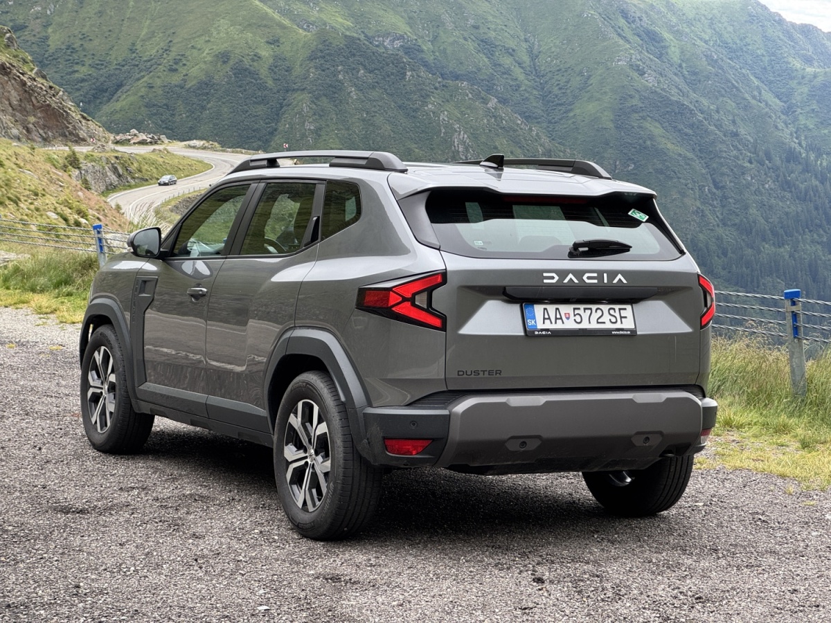 Transfăgărășan a Transalpina s Dacia Duster - 2025