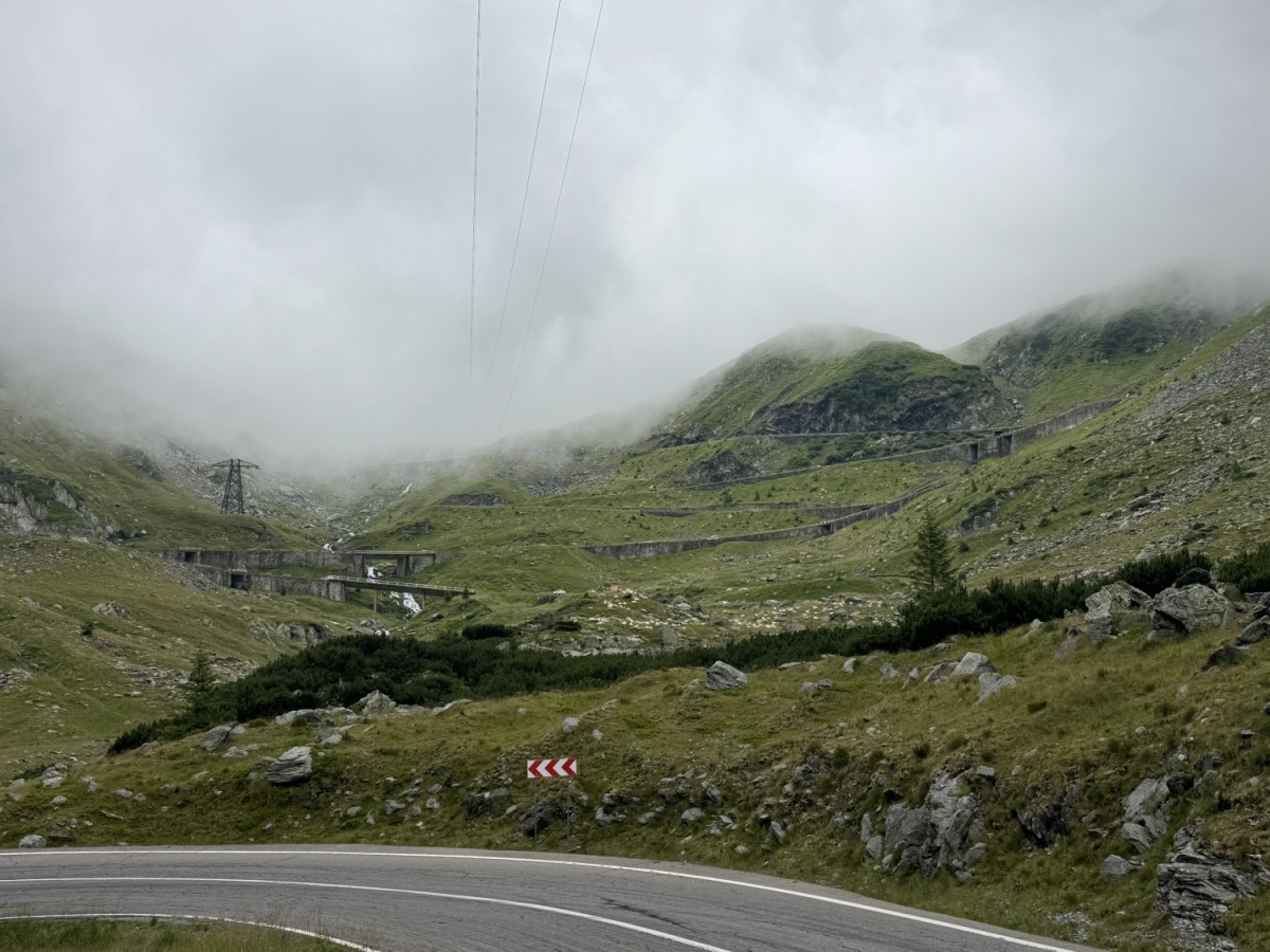 Transfăgărășan a Transalpina s Daciou Duster - 2025