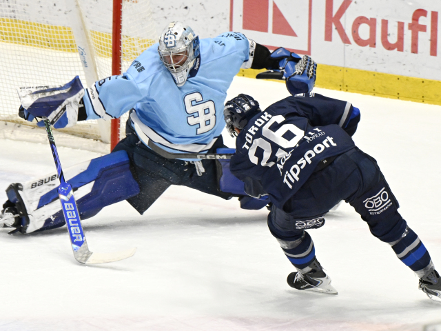 SR hokej TL 9. kolo Slovan Poprad Andrisík