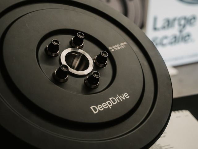 DeepDrive - dvojrotorový predlžovač dojazdu