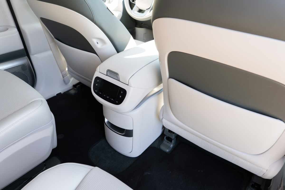Hyunda Ioniq 9 - test 2025