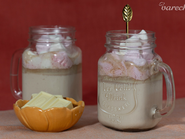 Videotip: Horúca biela čokoláda s pumpkin spice korením