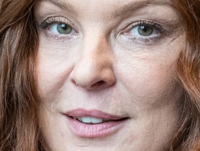 Elena Podzámska.