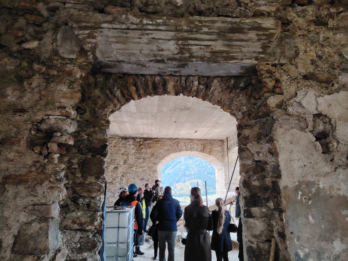 Likava, hrad, Likavka