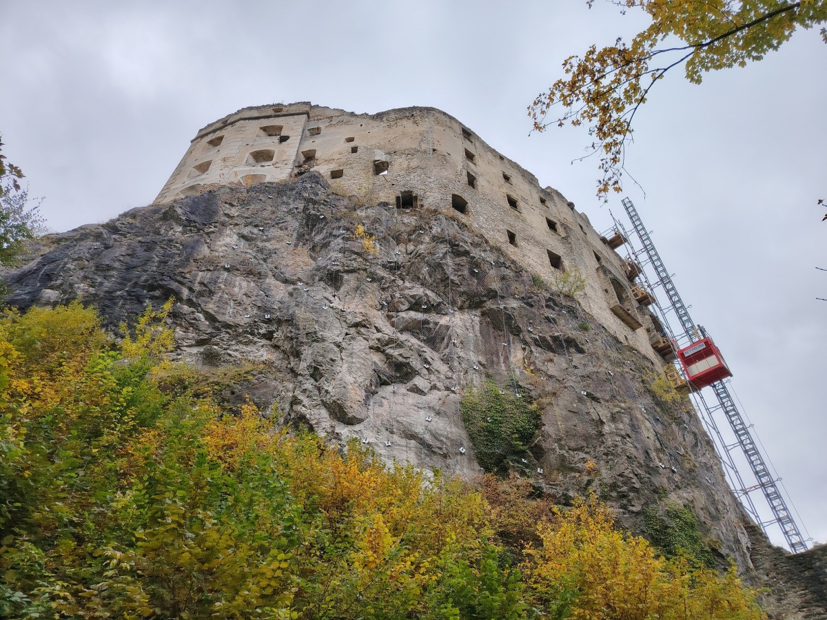 Likava, hrad, Likavka
