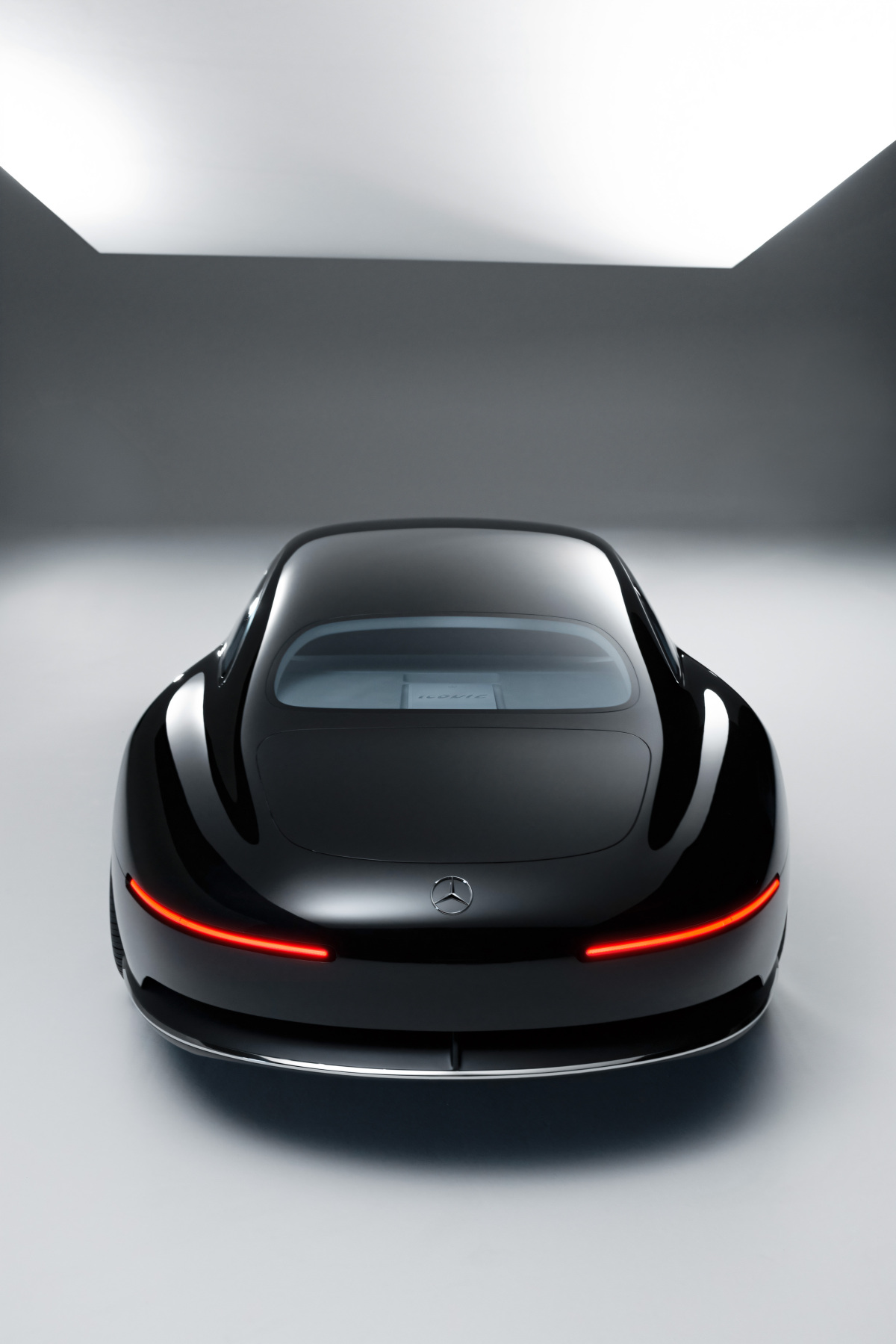 Mercedes-Benz Vision Iconic (2025)