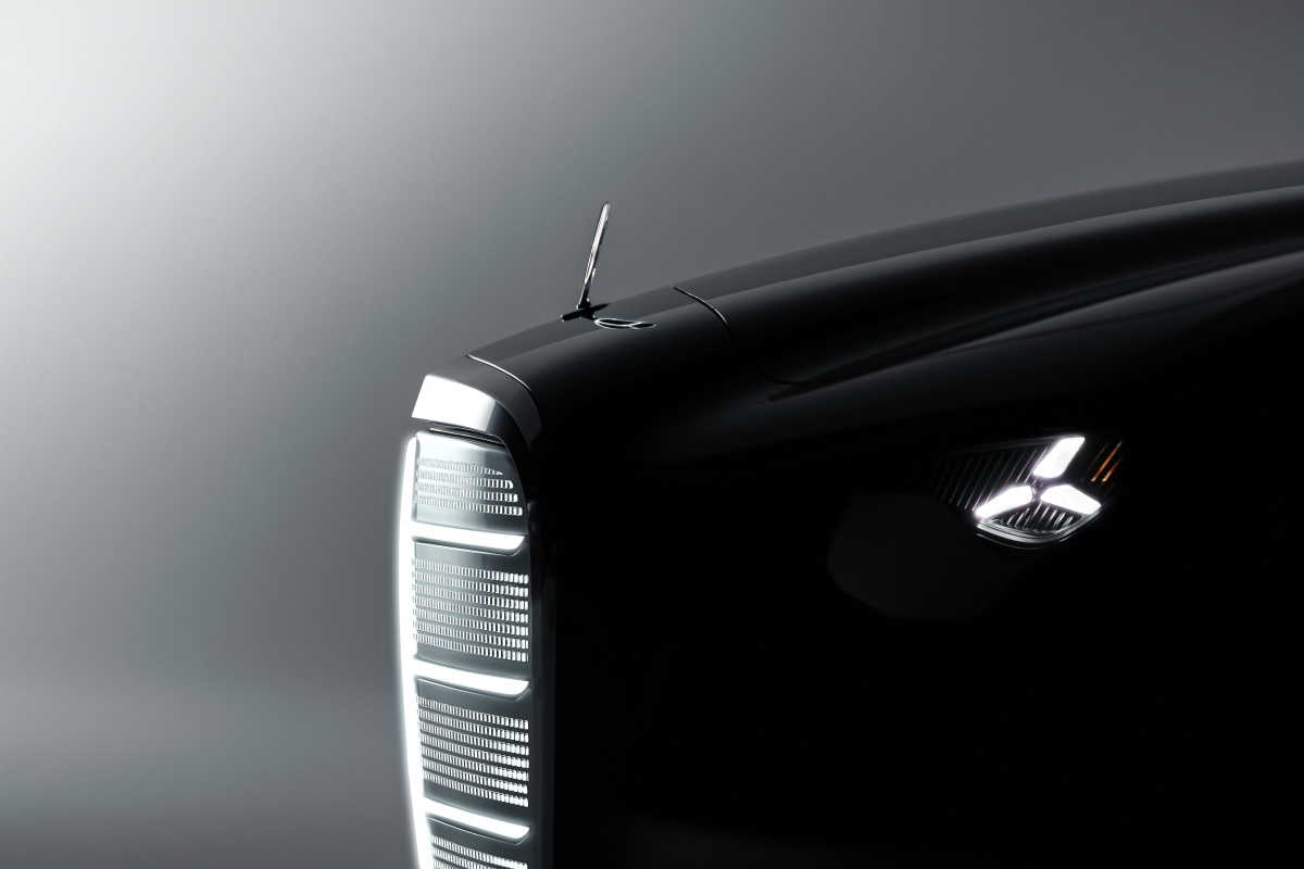 Mercedes-Benz Vision Iconic (2025)