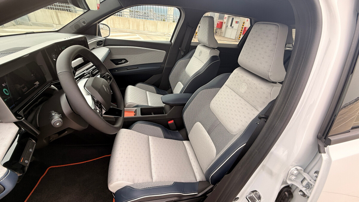 Renault 5 E-Tech (2025)