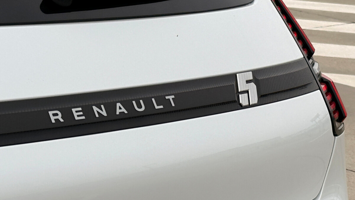 Renault 5 E-Tech (2025)