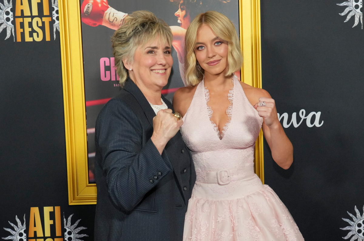 Sydney Sweeney (vpravo) a boxerka Christy Martin
