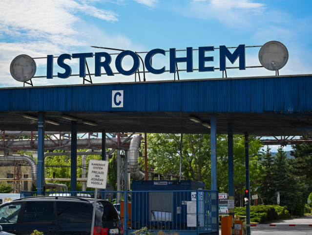 SR Bratislava Istrochem výroba ukončenie BAX