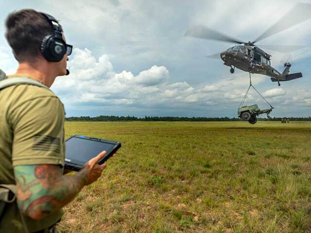 OPV Black Hawk - dron