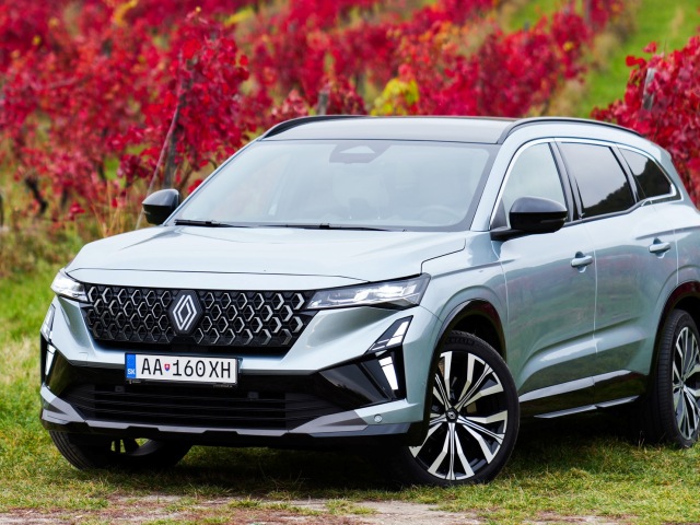 Renault Espace E-Tech Hybrid 200 - test 2025