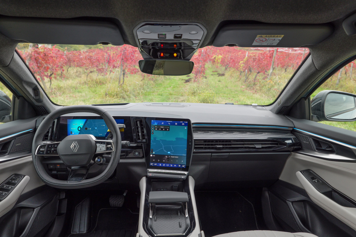 Renault Espace E-Tech Hybrid 200 - test 2025