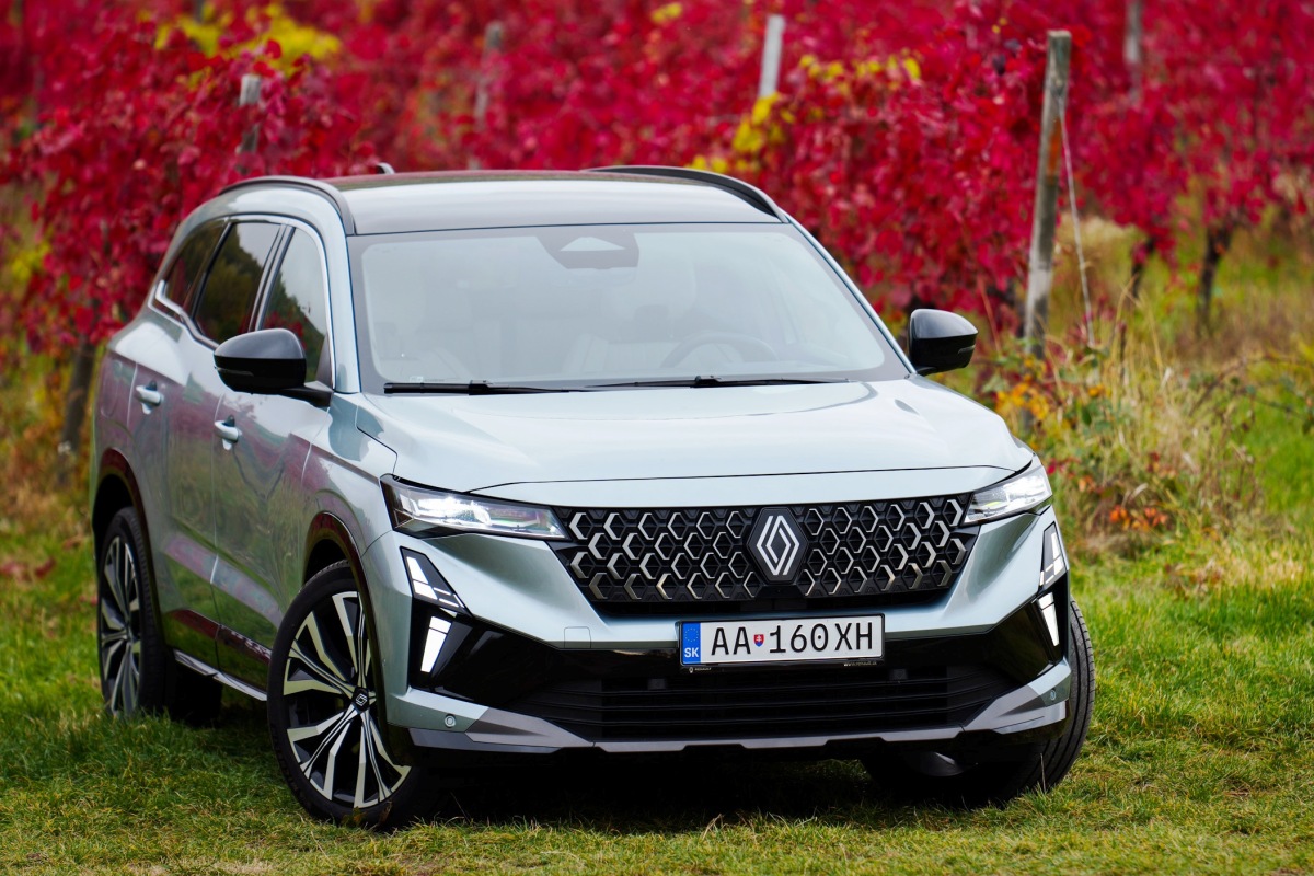 Renault Espace E-Tech Hybrid 200 - test 2025