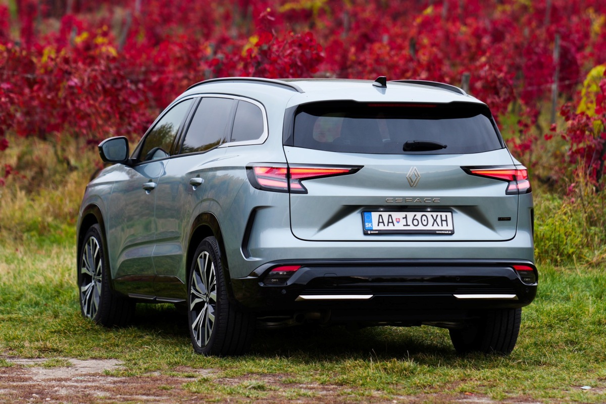 Renault Espace E-Tech Hybrid 200 - test 2025