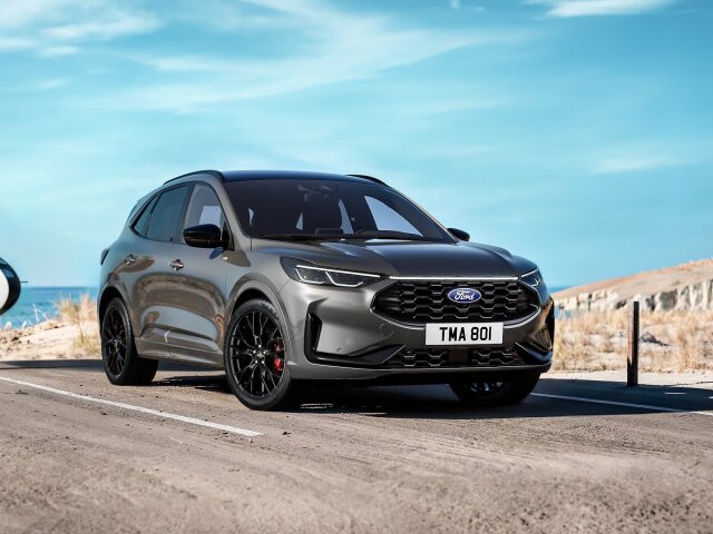 Ford-Kuga-2025-wallpaper