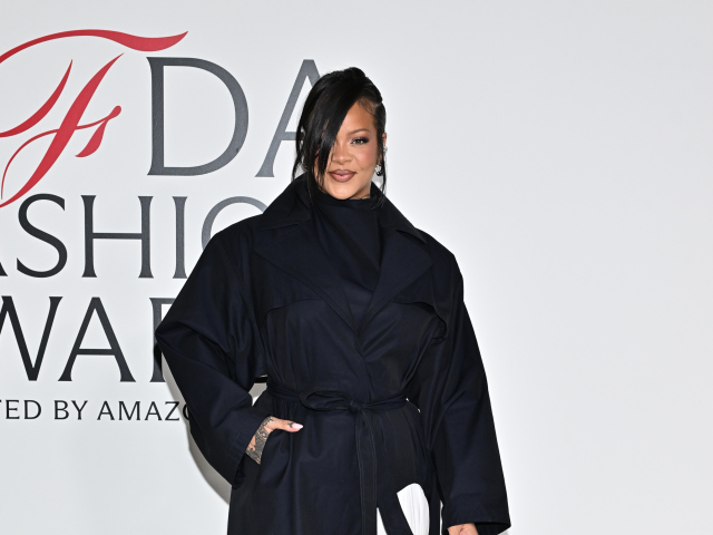 Rihanna v kreácii Alaia