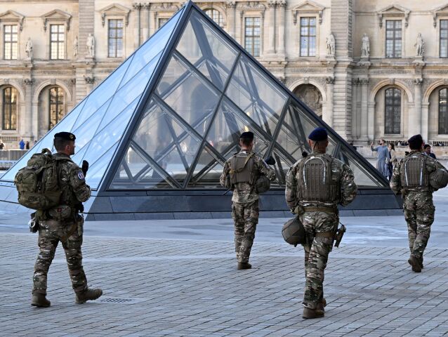 Louvre