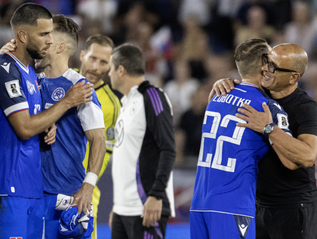 Stanislav Lobotka, Peter Pekarík